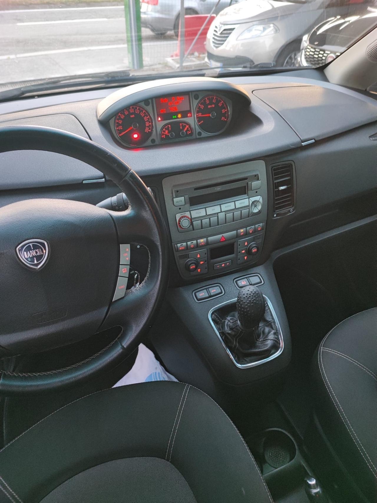 Lancia MUSA 1.4 8V Ecochic (GPL) Diva