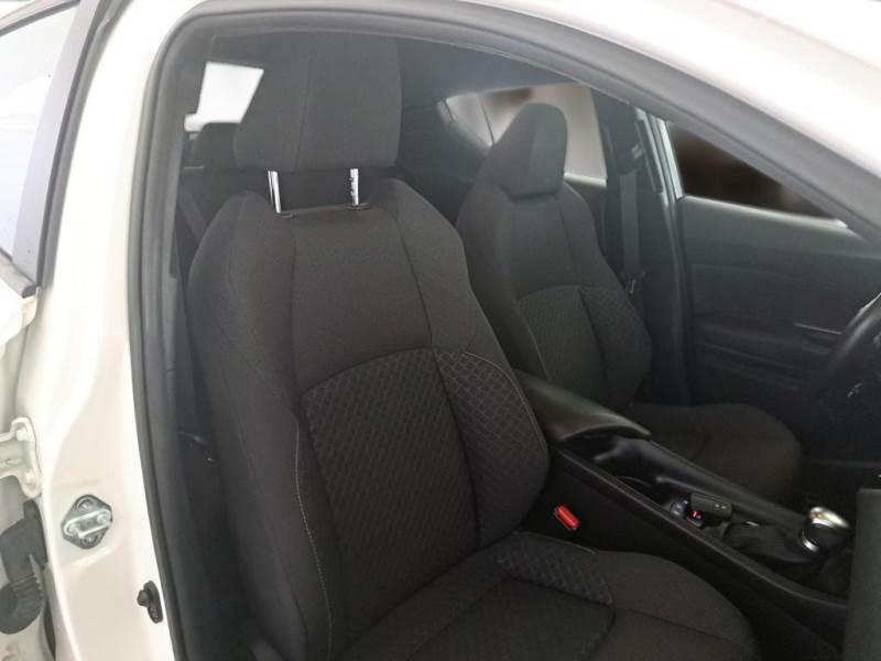 TOYOTA C-HR 1.8H 98CV E-CVT Business