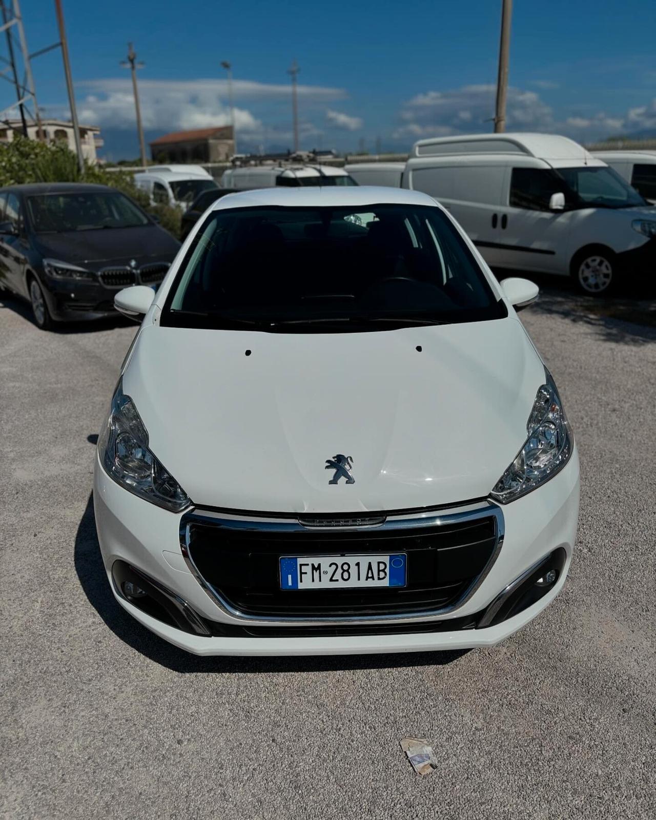 Peugeot 208 BlueHDi 75 5 porte Allure