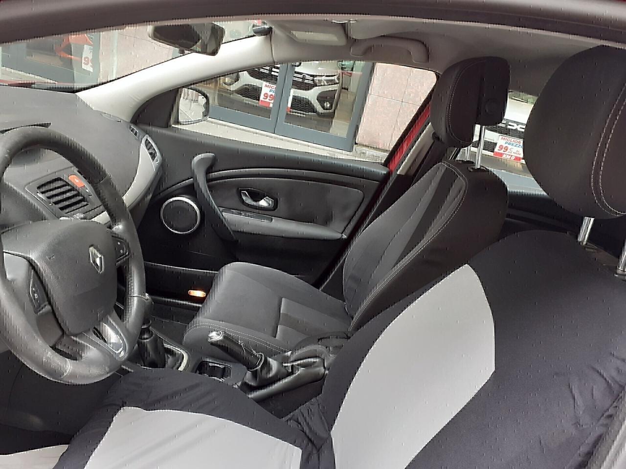 Renault Megane - APERTI AD AGOSTO
