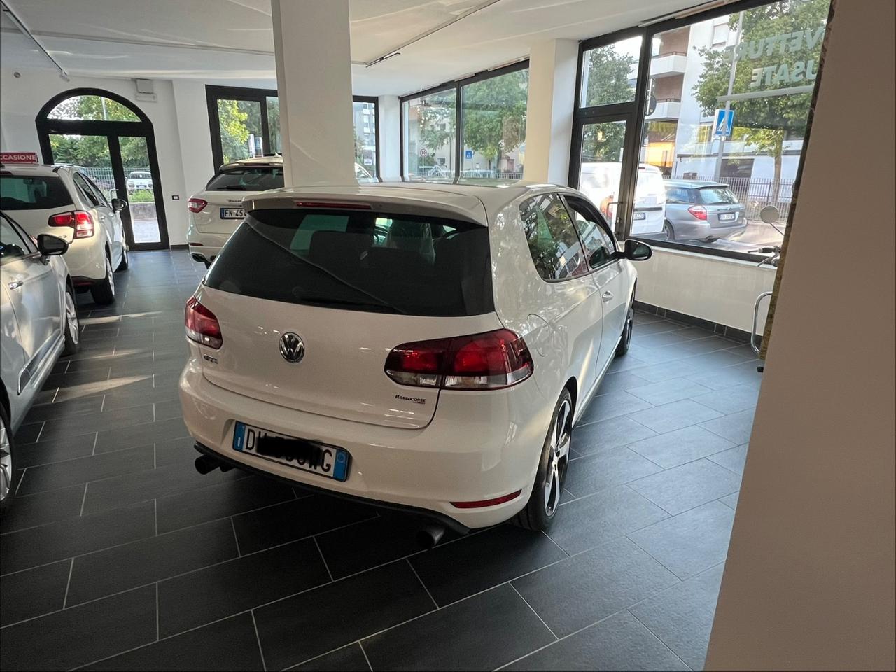 Volkswagen Golf GTI 2.0 TSI 3p.