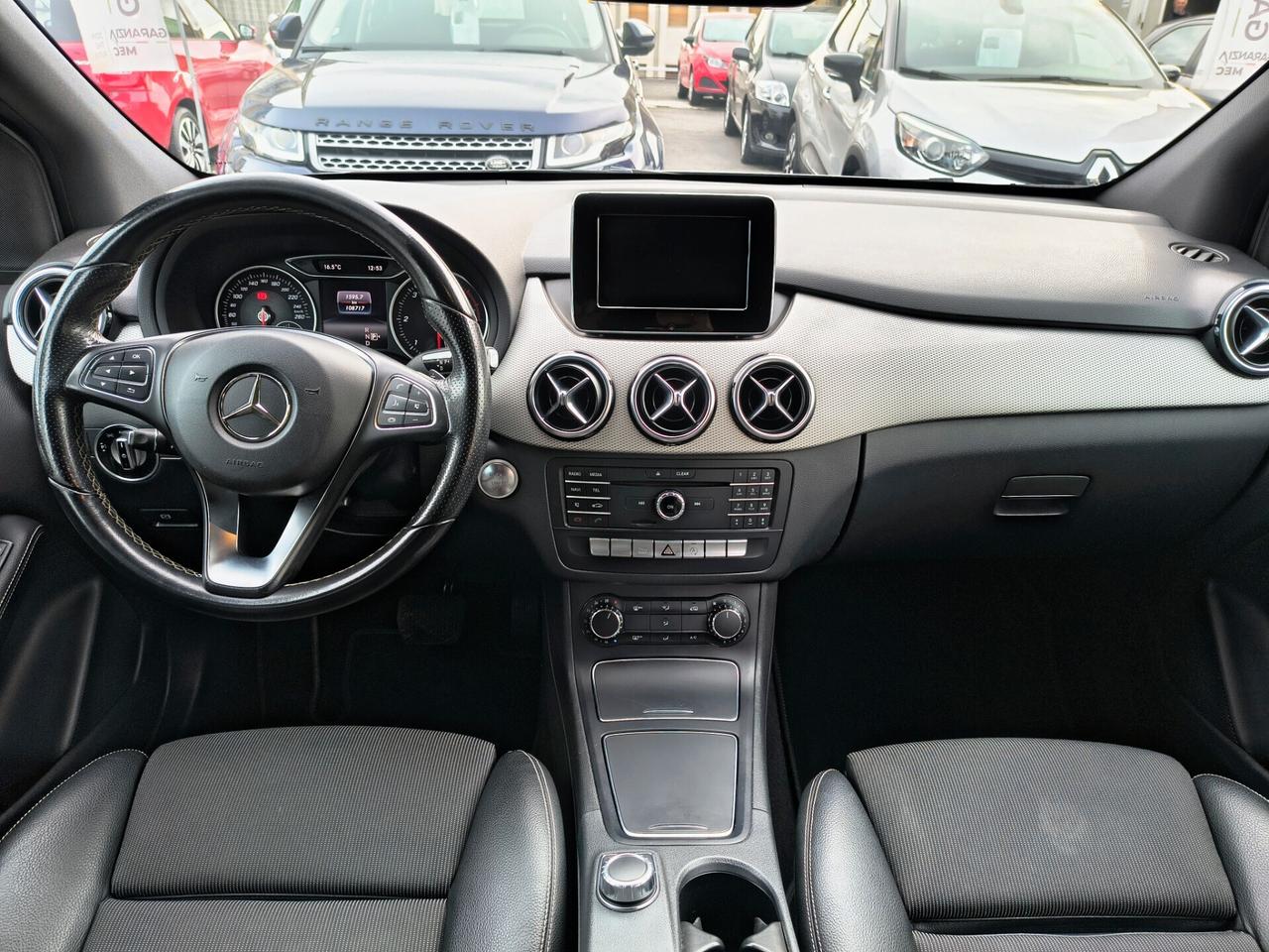 MERCEDES-BENZ AUTOMATICA B 180 DIESEL PREMIUM 2018
