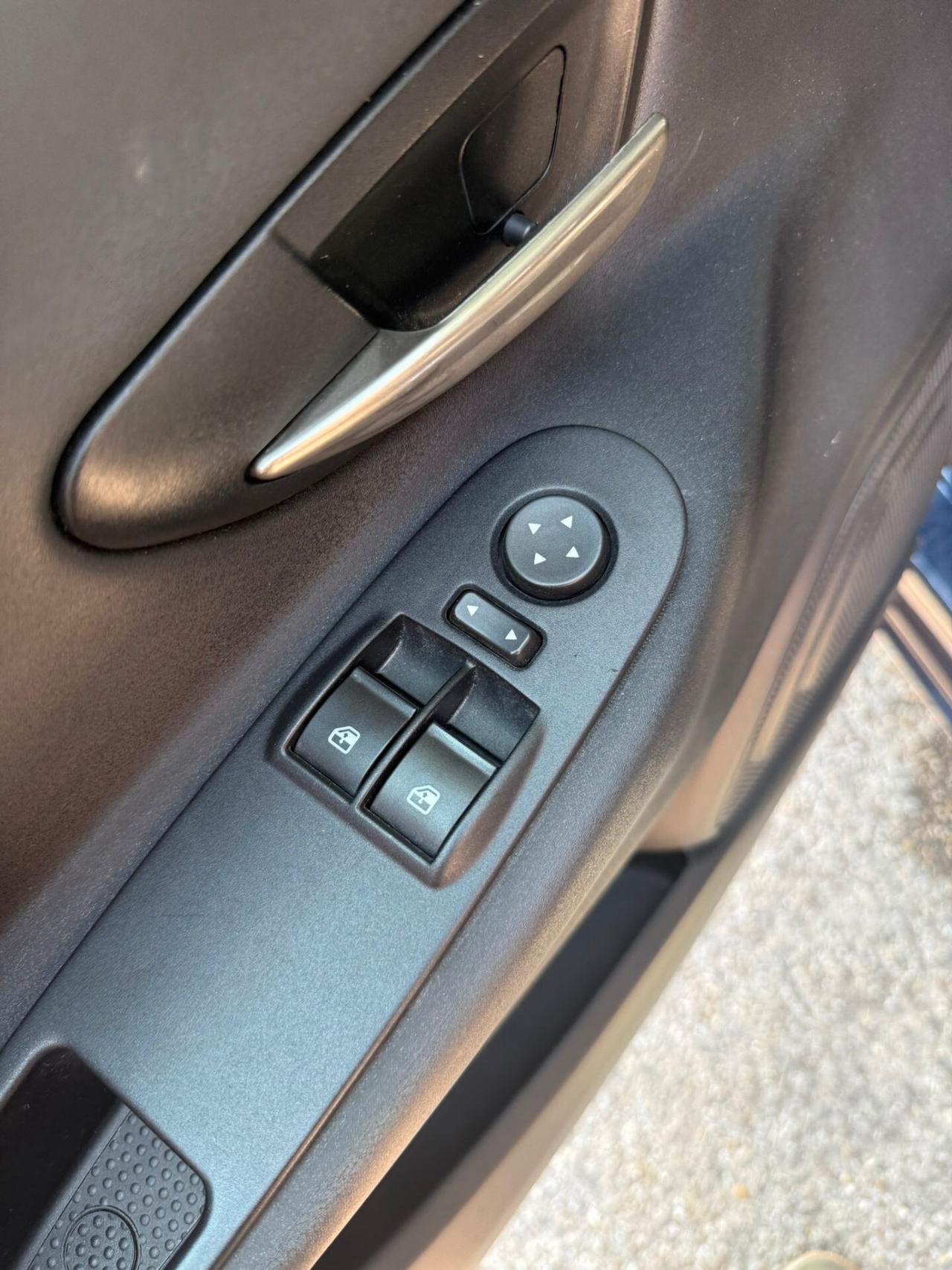 Lancia Ypsilon 1.2 69 CV 5 porte GPL Ecochic Platinum