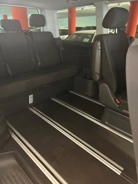 Volkswagen Multivan 2.0 TDI Bett/letto 6Sitze/posti 150PS/cv EURO6 Führerscheinneuling/Neopatentati