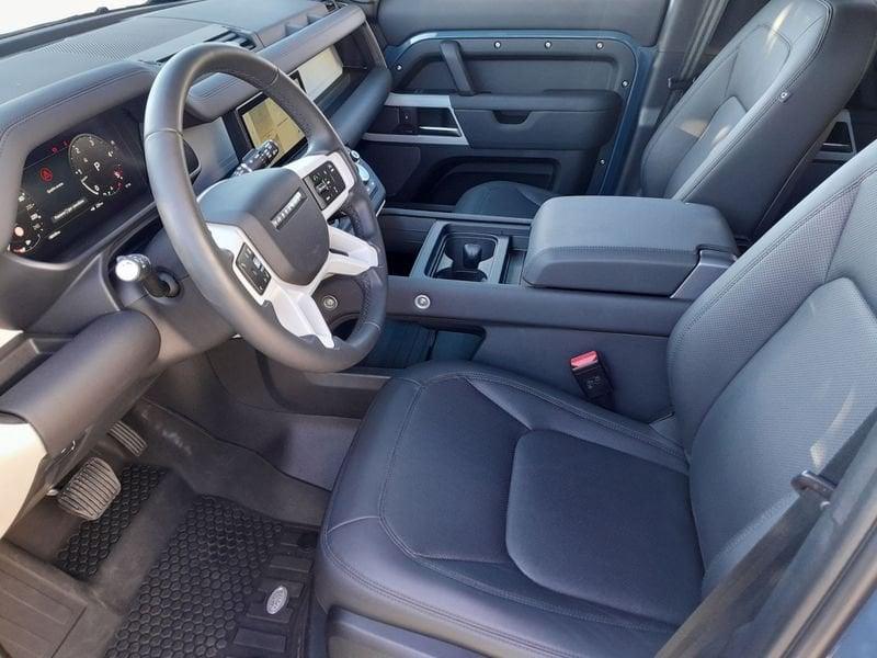 Land Rover Defender 3.0D I6 200 110 X-DYNAMIC SE AWD 7POSTI
