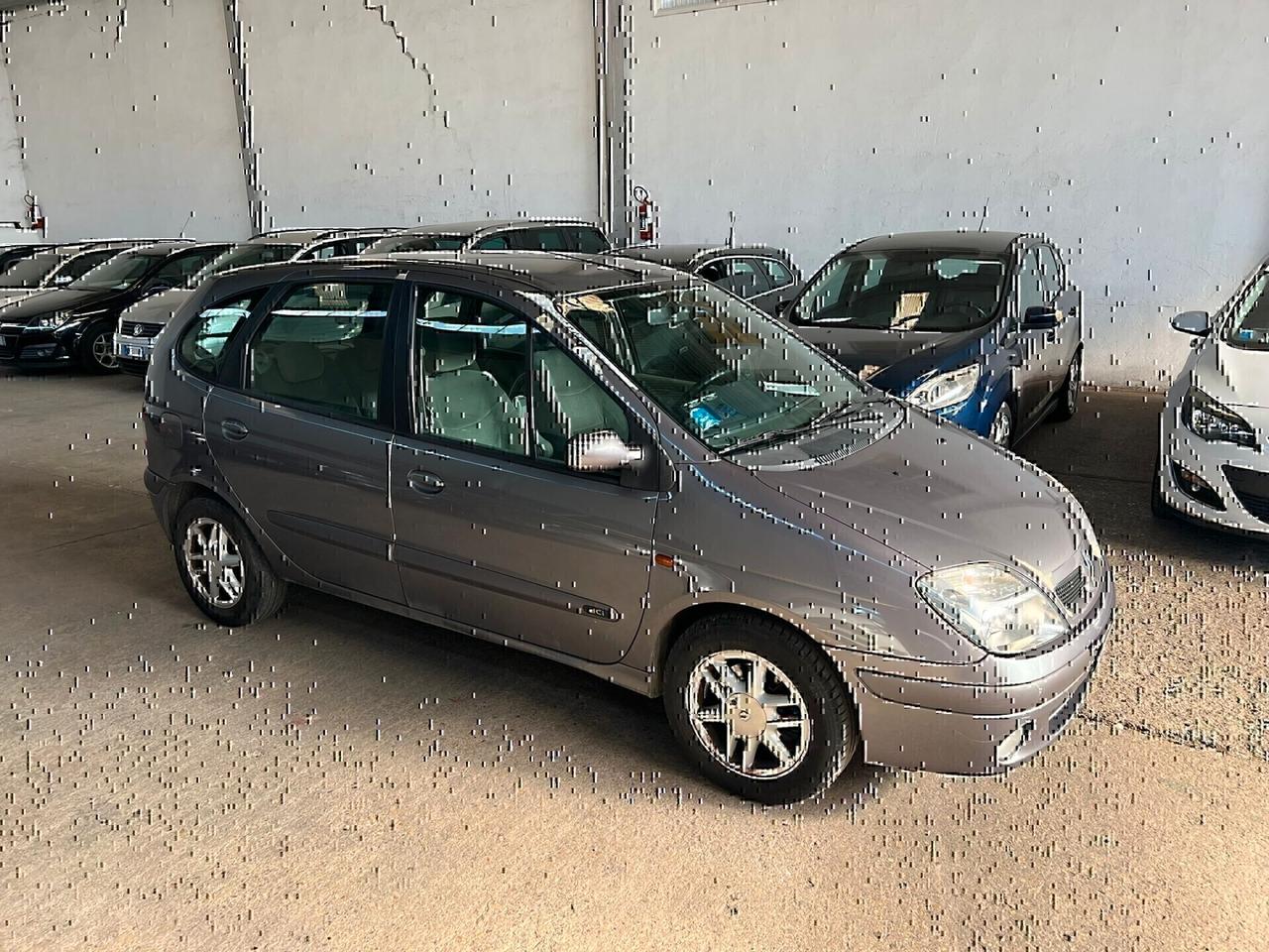 Renault Scenic 2 serie-1,9 -2003