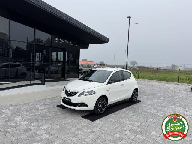 LANCIA Ypsilon 1.0 FireFly Platino Hybrid 5p ANCHE NEOPATENTATI