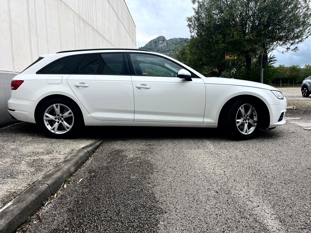 Audi A4 Avant 2.0 TDI S tronic PERFETTA IN TUTTO