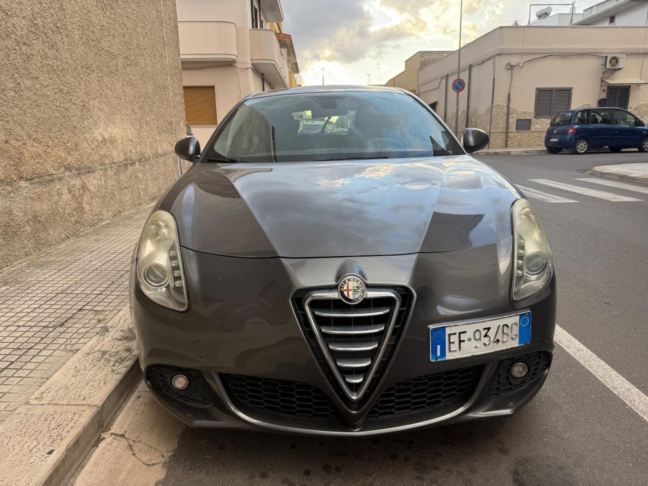 Alfa Romeo Giulietta 1.6 JTDm-2 105 CV Distinctive