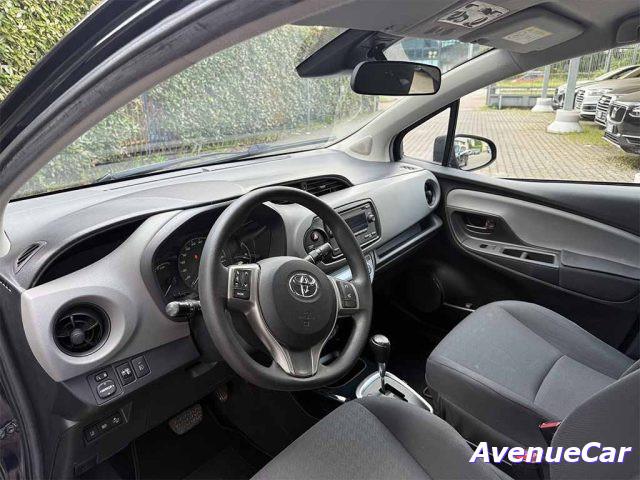 TOYOTA Yaris 5 porte 1.5h HYBRID Cool ADATTA A NEOPATENTATI