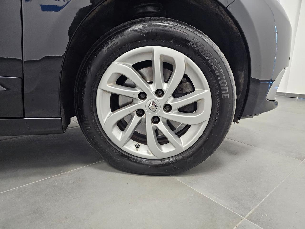 Renault Scenic Scénic XMod dCi 110 CV EDC Bose