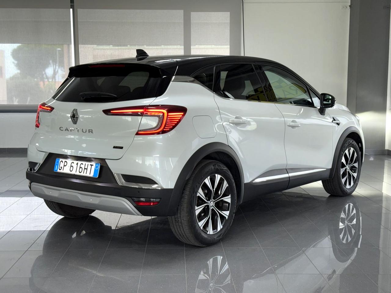 Renault Captur Techno E-TECH 145 HEV #6657