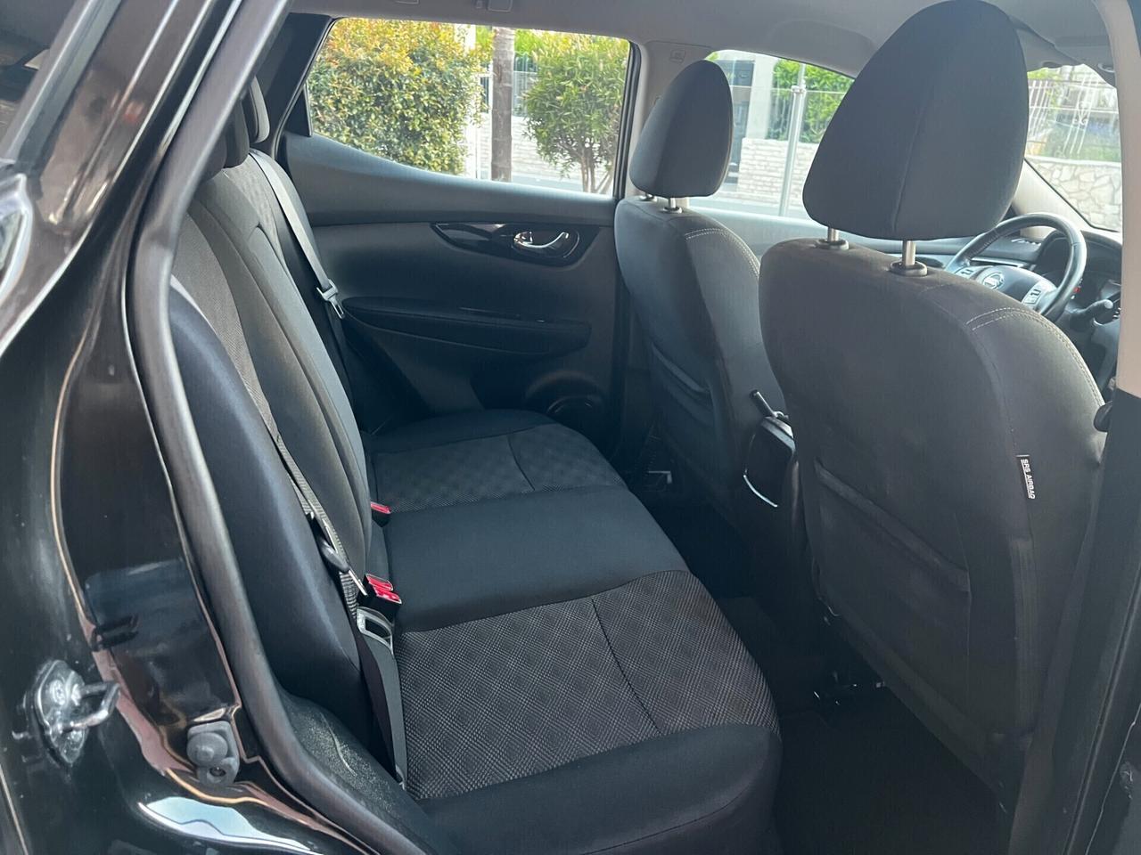 Nissan Qashqai 1.6 dCi - 2016- AUTOMATICA-NAVI