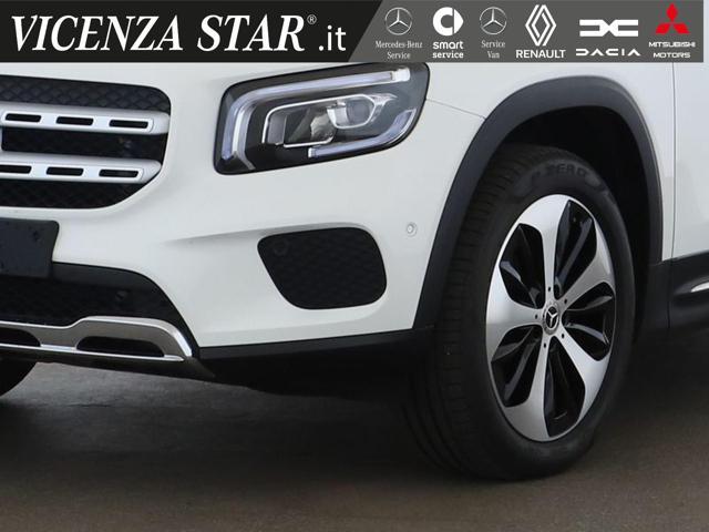 MERCEDES-BENZ GLB 180 d SPORT