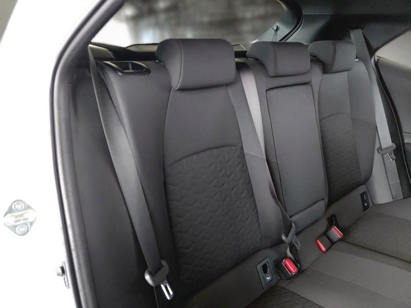 TOYOTA COROLLA 1.8 HYBRID BUSINESS 5 PORTE BERLINA