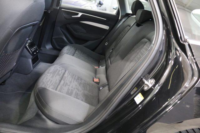 AUDI A6 Avant 40 2.0 TDI quattro ultra S tronic Business A
