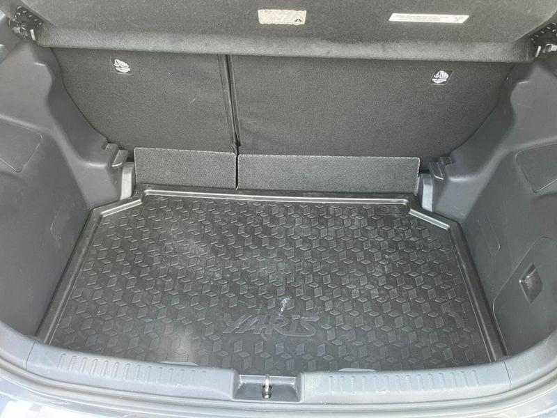 Toyota Yaris Hybrid Trend MY21