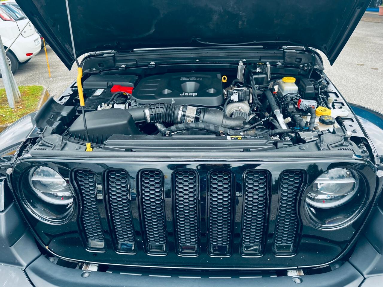 Jeep Wrangler Unlimited 2.2 Mjt II Sahara MOTORE NUOVO