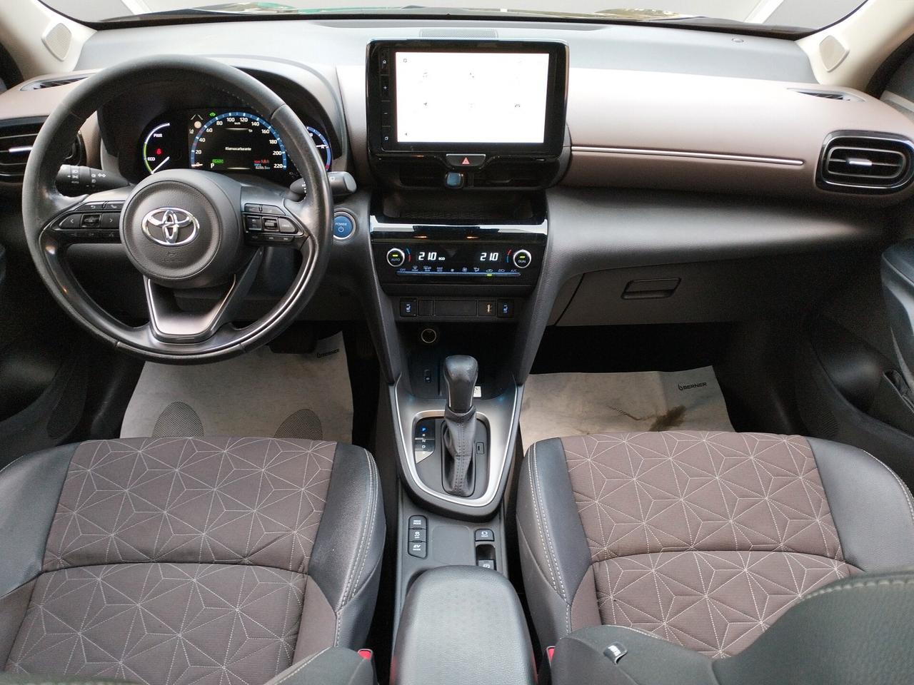 Toyota Yaris Cross 1.5h Lounge fwd 116cv e-cvt