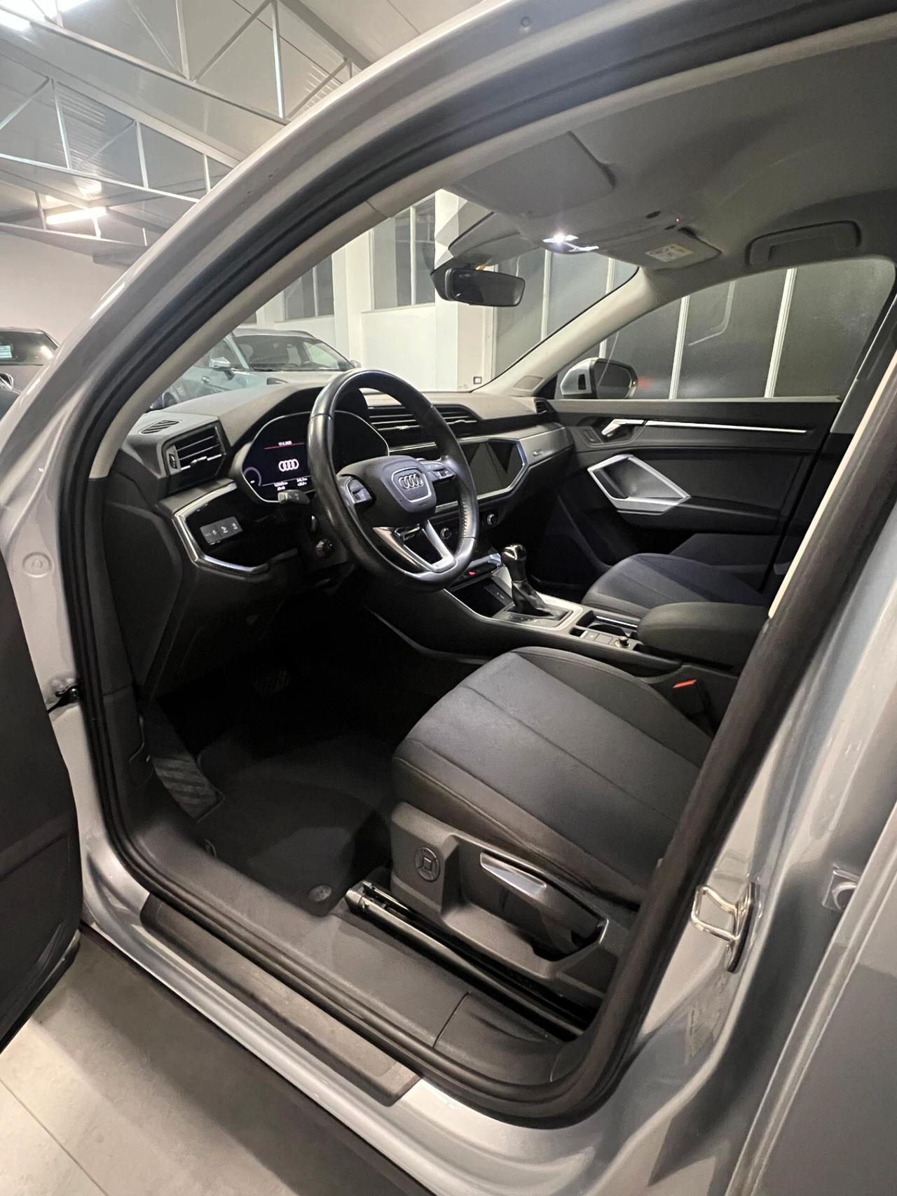 Audi Q3 35 TDI S tronic Business Advanced