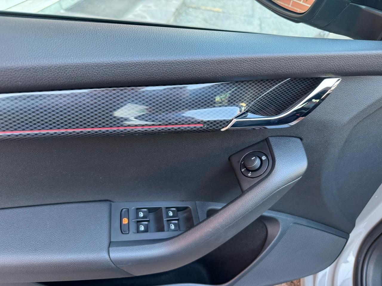 Skoda Octavia 2.0 TDI 184cv DSG Wagon RS