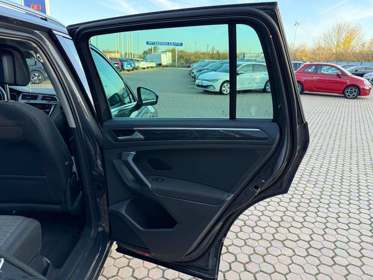 Volkswagen Tiguan 2.0 TDI SCR Life OK NEOPATENTATI