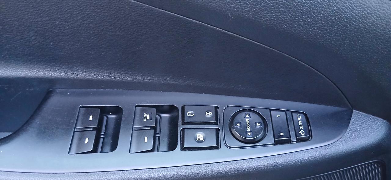 Hyundai Tucson 1.7 CRDi 115 CV. Sound Edition NAVI+CAMERA