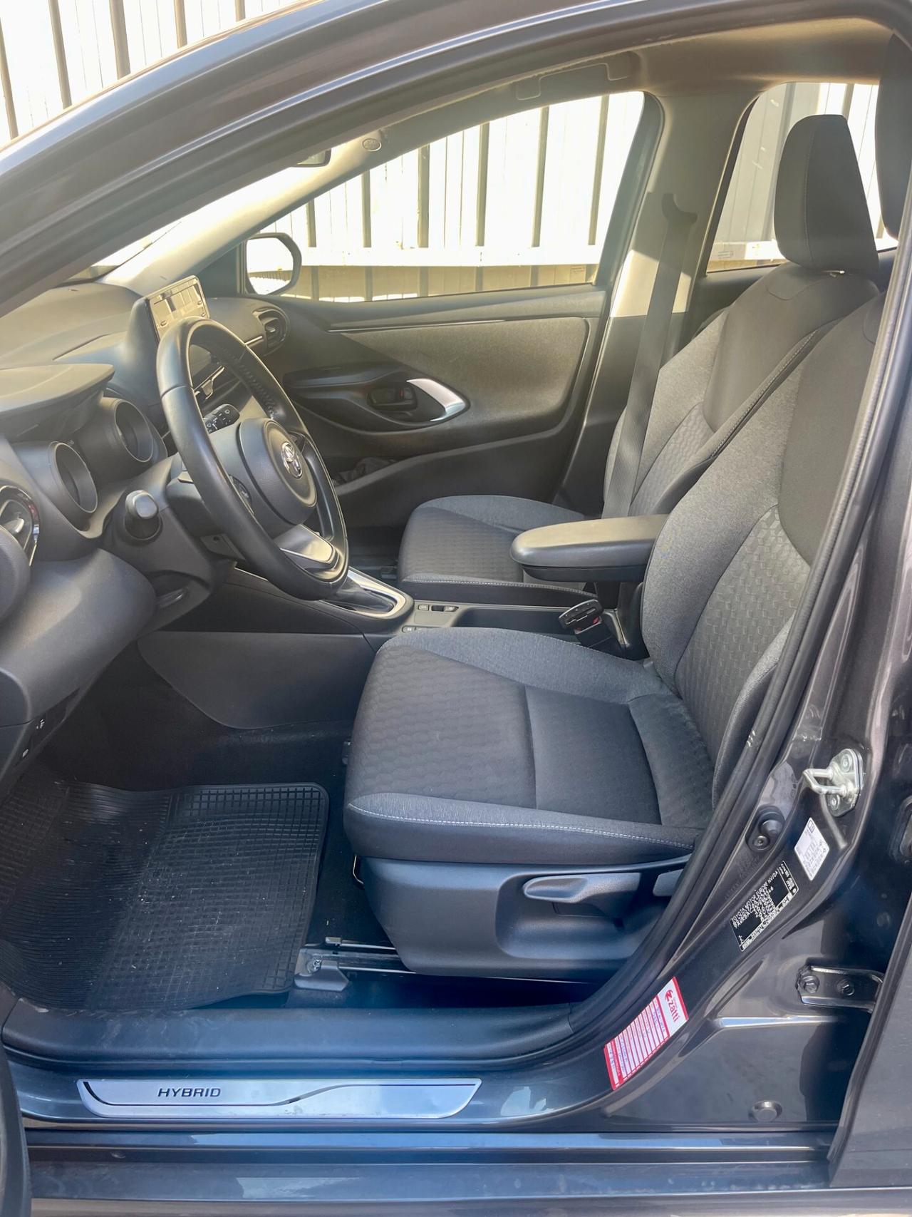 Toyota Yaris 1.5 Hybrid 5 porte Premiere