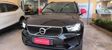 Volvo XC40 D4 AWD Geartronic Momentum