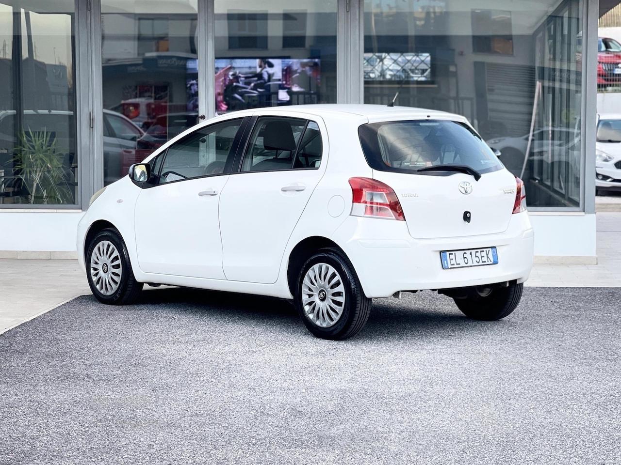 Toyota Yaris 1.0 Benzina 69CV E4 Neo - 2012