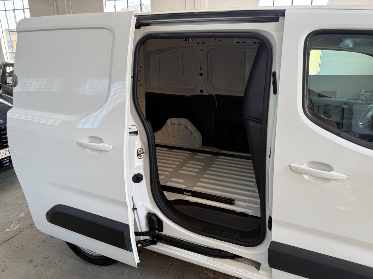 Opel Combo Cargo 1.5 Diesel 130CV S&S AT8 PC 1000kg Edition
