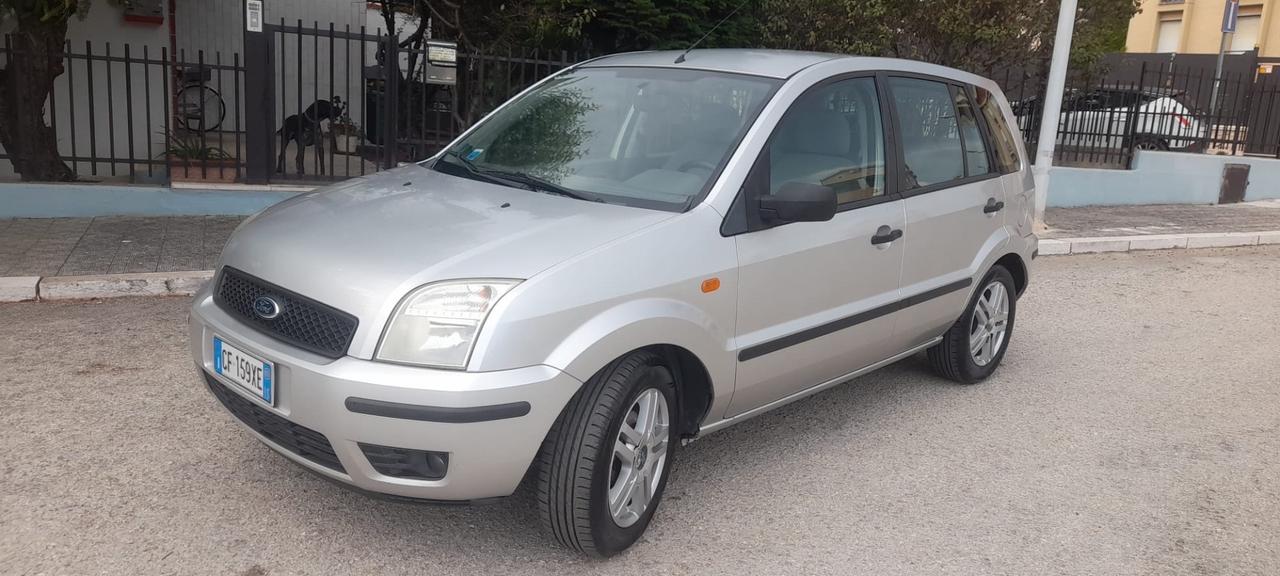 Ford Fusion 1.4 TDCi 5p. Collection