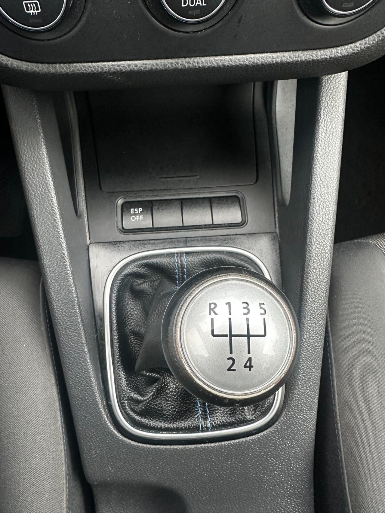 Volkswagen Golf 1.6 16V FSI 5p. Comfortline