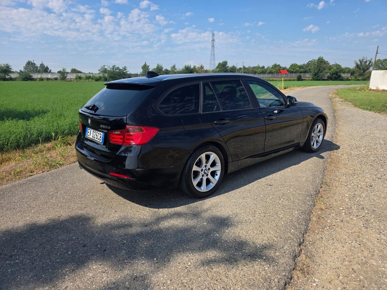 Bmw 320d Xdrive business PREZZO 7500€