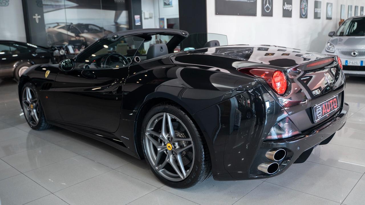 Ferrari California 4.3 DCT CABRIO CARBOCERAMIC 20" *SERVICE FERRARI*