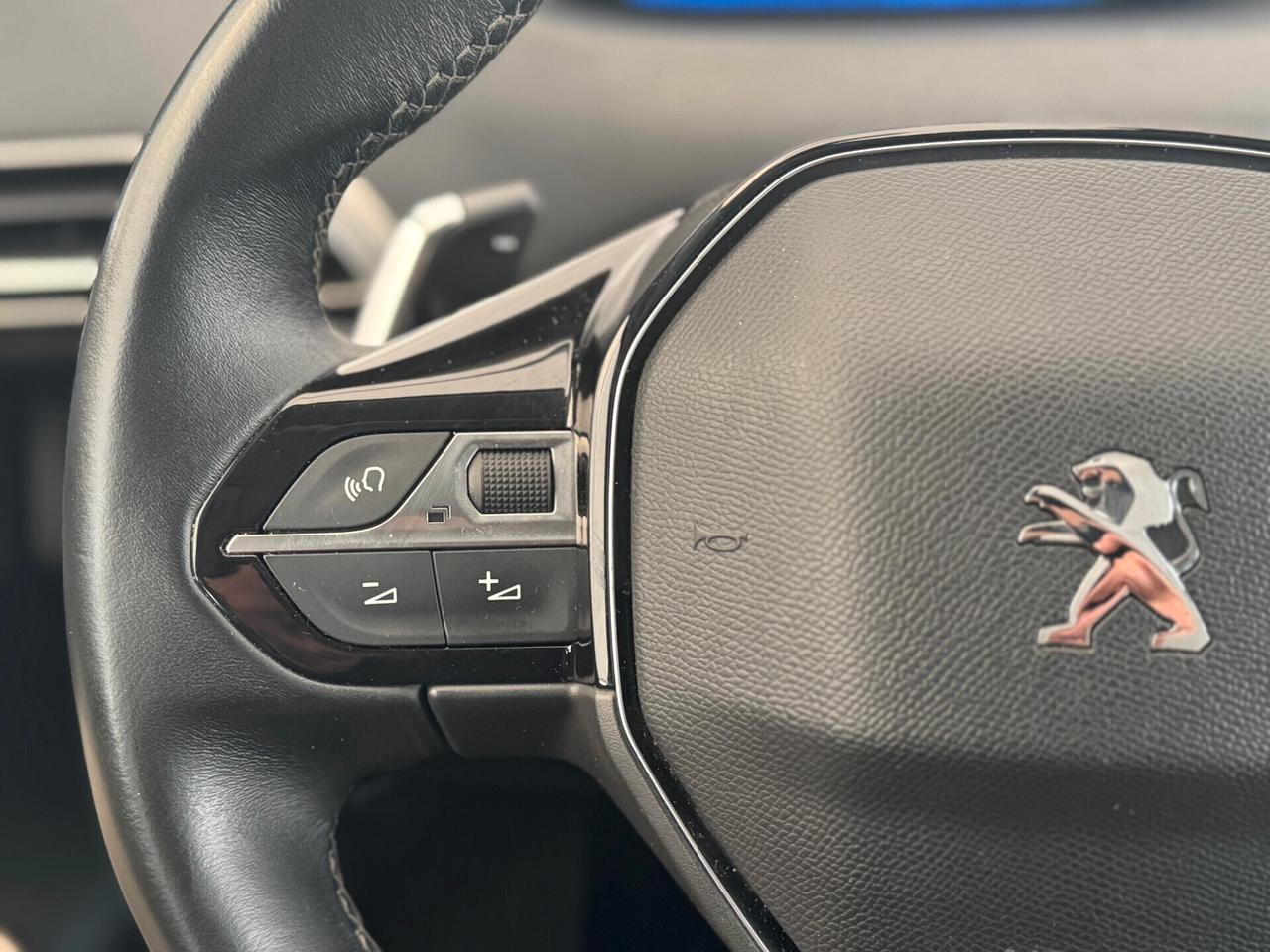 Peugeot 3008 Hybrid 225 e-EAT8 Allure Pack