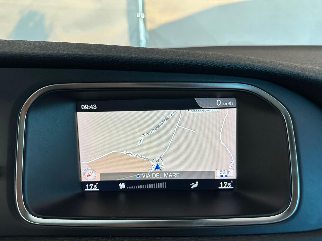 Volvo V40 D2 R-design Momentum