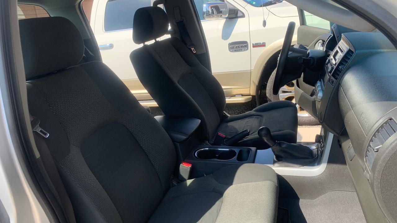 Nissan Navara 2.5 dCi 190CV 4 porte Double Cab Sport