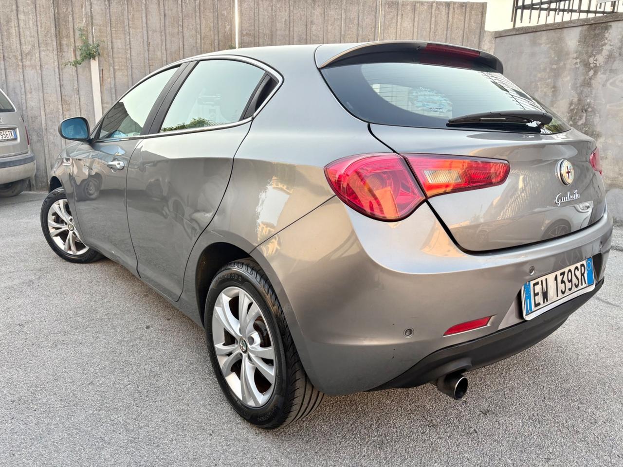 Alfa Romeo Giulietta 1.6 MJT carrozzeria da rivedere