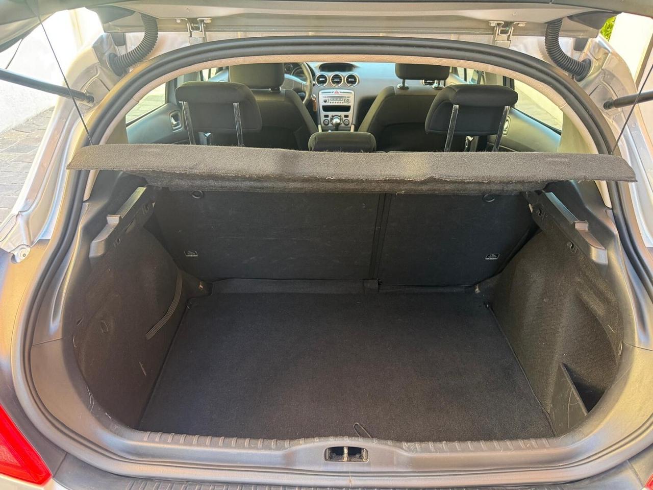 PEUGEOT 308 1.6 HDi 90CV 5 porte Tecno