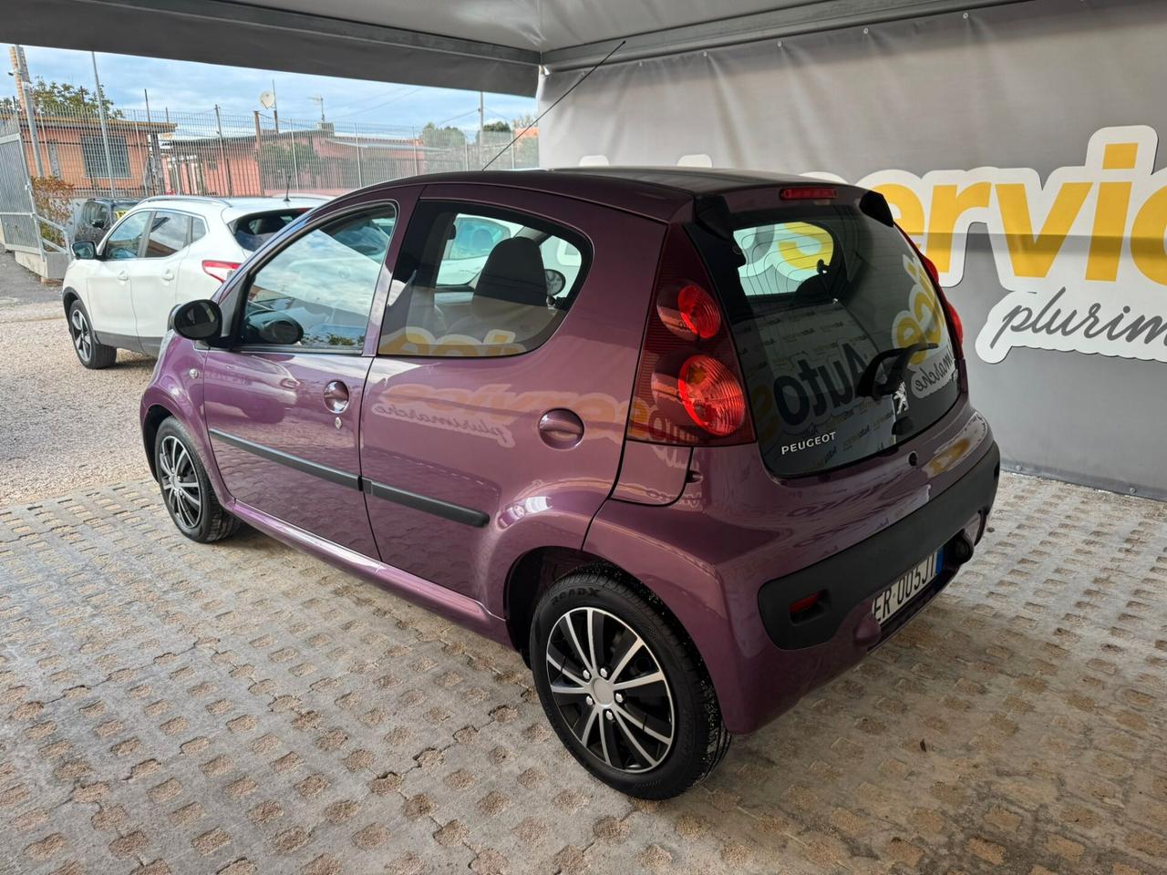 Peugeot 107 1.0benzina CAMBIO AUTOMATICO