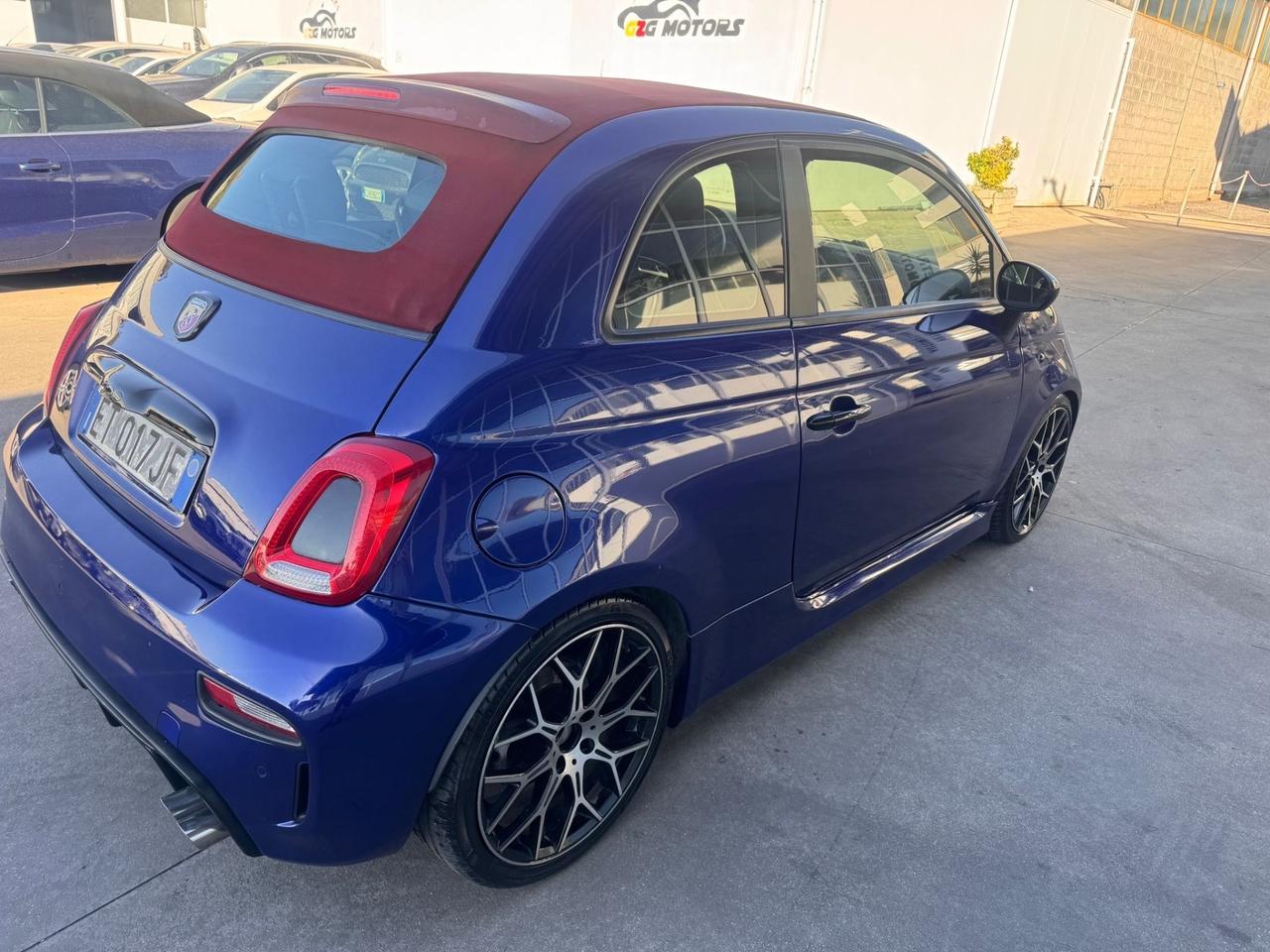Abarth 500 C 1.4 Turbo T-Jet MTA Custom
