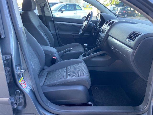 VOLKSWAGEN Golf 1.6 5P. Comfortline