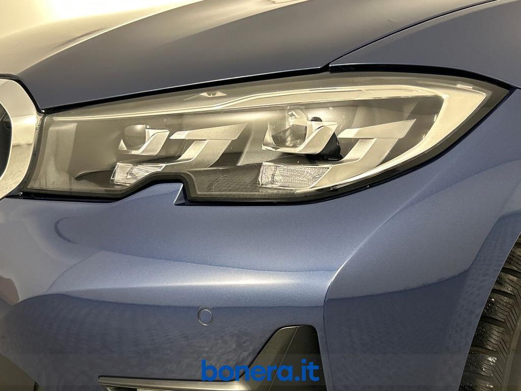 BMW Serie 3 Berlina 318 d Mild Hybrid 48V Luxury Steptronic