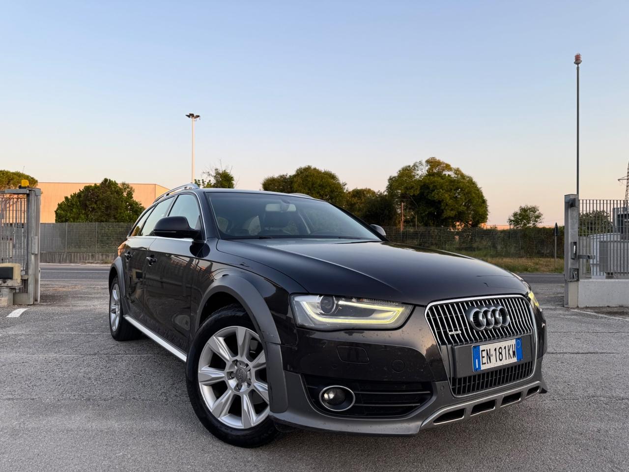 AUDI A4 ALLROAD 2.0 Tdi 177 CV S-Tronic- Led Navi