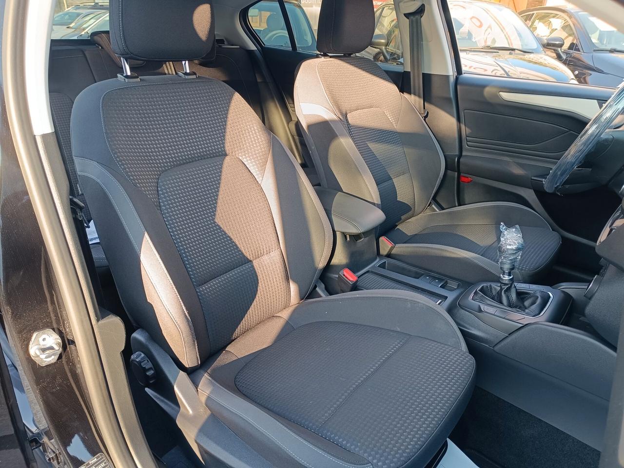 Ford Focus 1.0 EcoBoost 100 CV 5p. Business