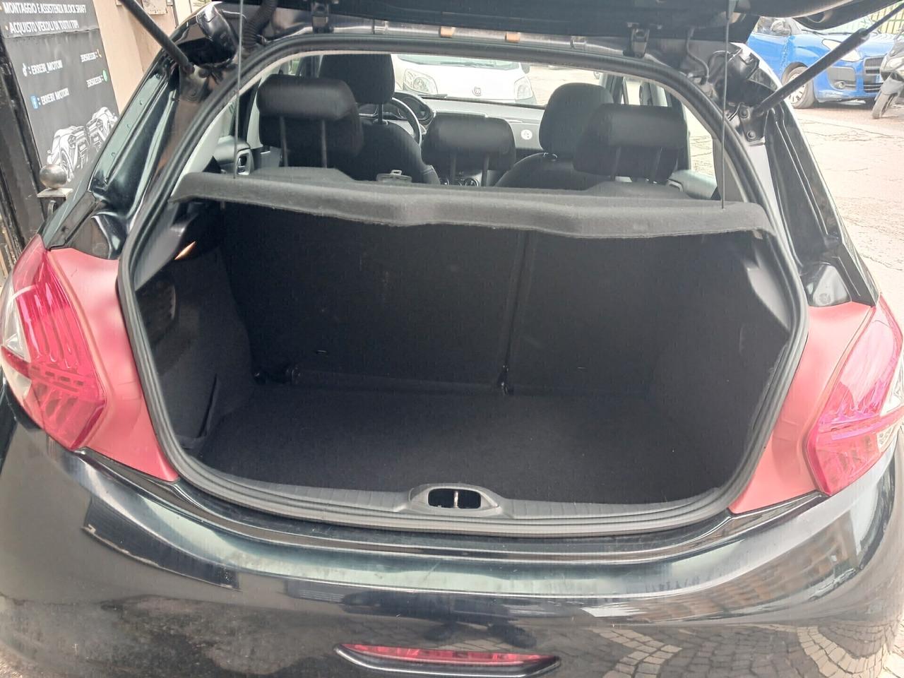 Peugeot 208 1.0 VTi 68 CV 5 porte Access