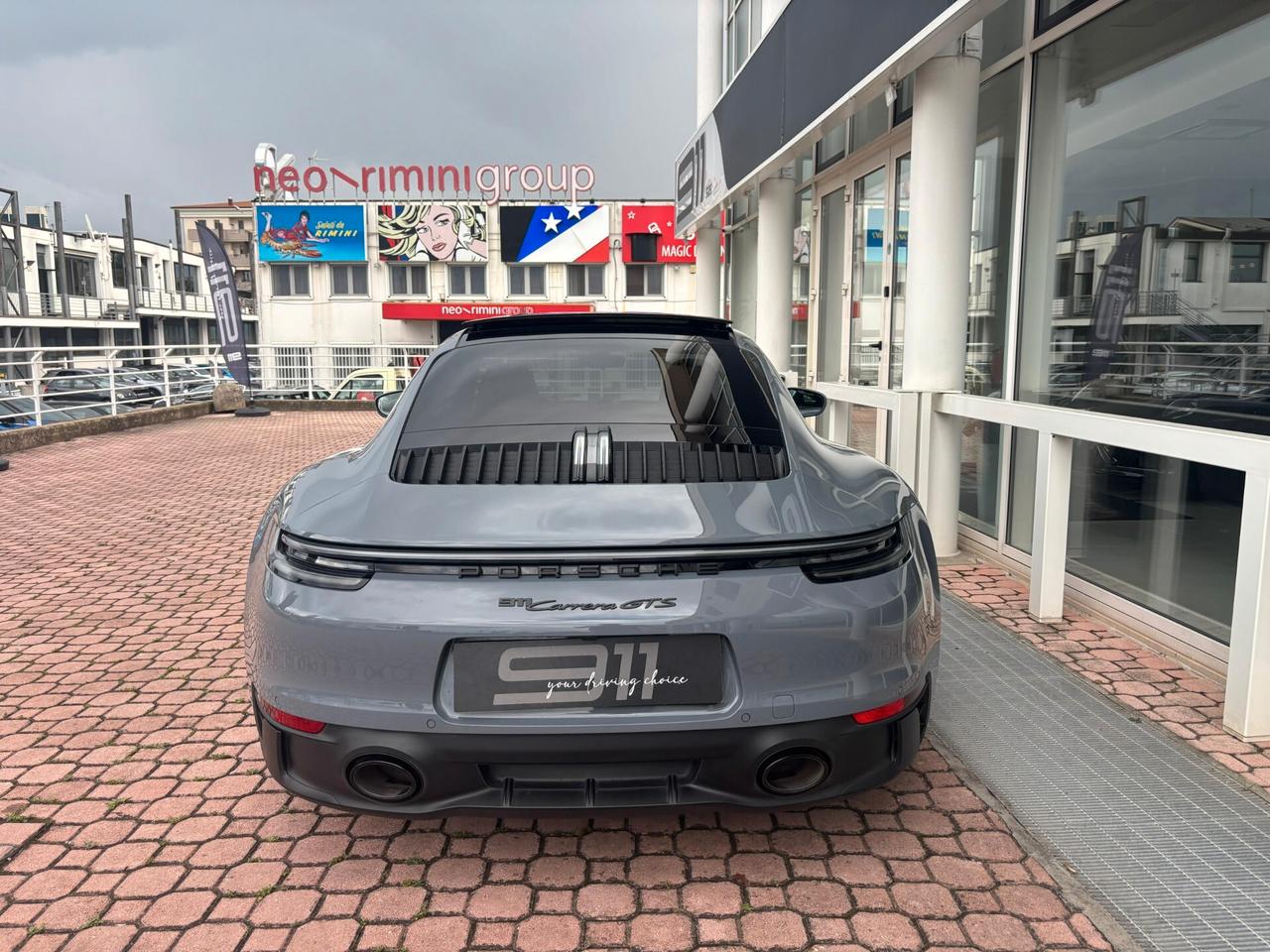 Porsche 911 Carrera 2 GTS