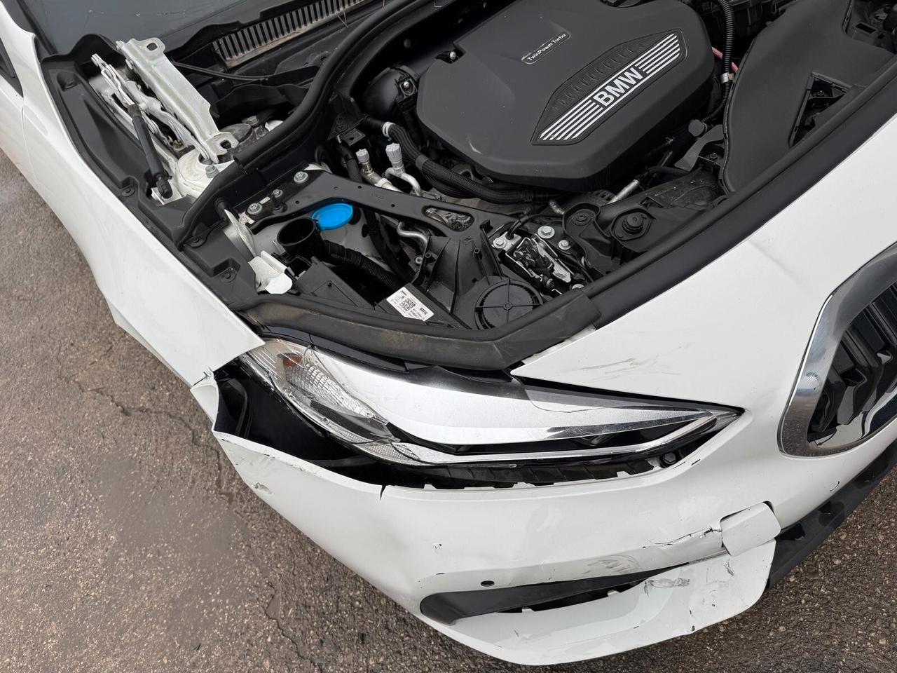 BMW 116 d F40 auto - START INCIDENTATA