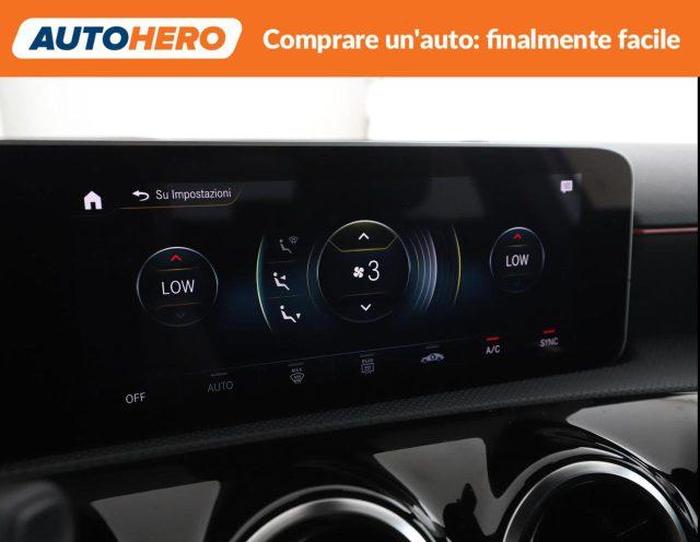 MERCEDES-BENZ A 200 Premium